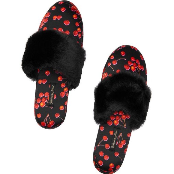 NWT Victoria's Secret Signature Satin Slippers - Picture 2 of 2